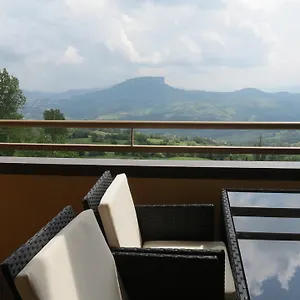 La D'oro Ristorante Hotel apartamentowy Monteduro