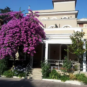 Hotel Pirandello, Rome